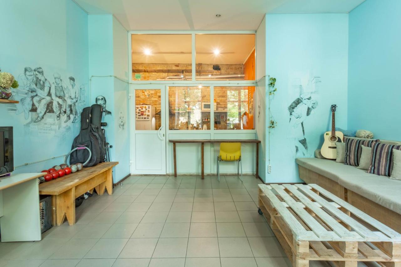 Garis Factory Hostel Kiev Exterior foto