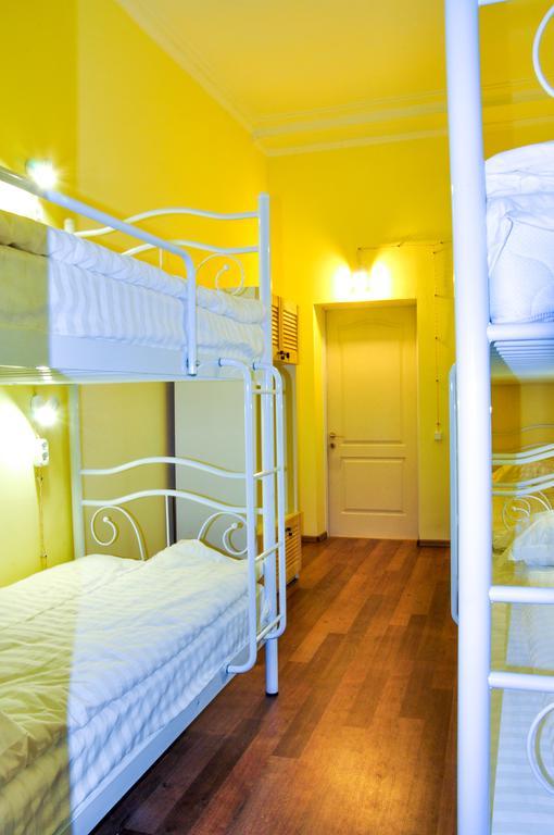 Garis Factory Hostel Kiev Habitación foto